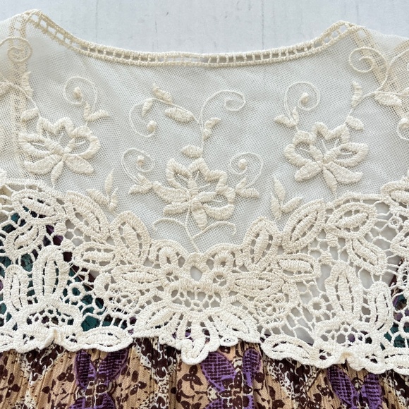 Bila Women Size XL Boho Tunic Top Sheer Lace Embroidered Romantic Praire Western - Picture 9 of 9